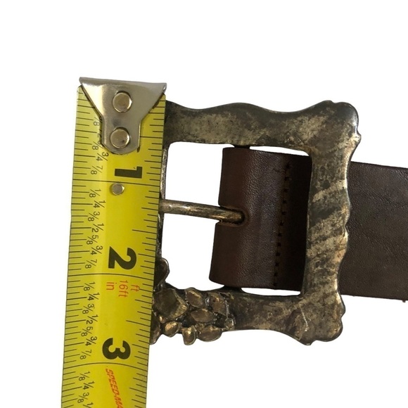 Women’s Dark Brown Leather Belt Flower Buckle Size Medium - Picture 12 of 13